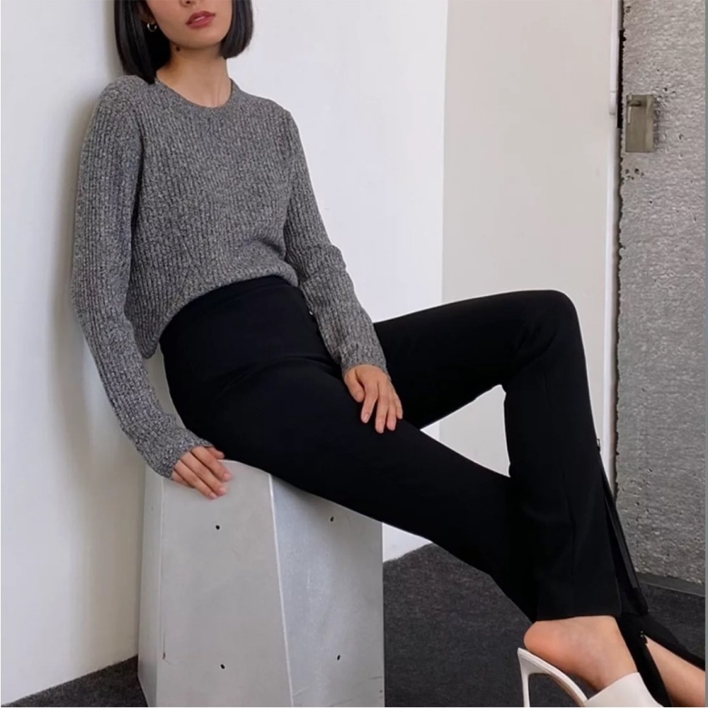 Aritzia Babaton wool blend cropped sweater